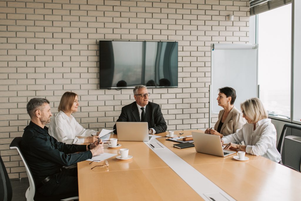 Professioanl Diploma in CX title image - board room meeting